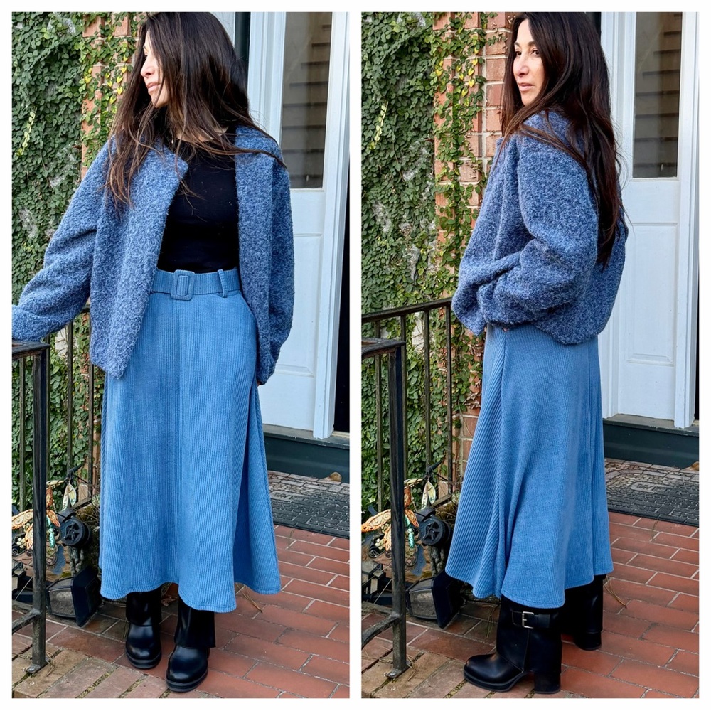 MADE IN ITALY Blue Pleated Women's Skirt - Picture 4 of 5